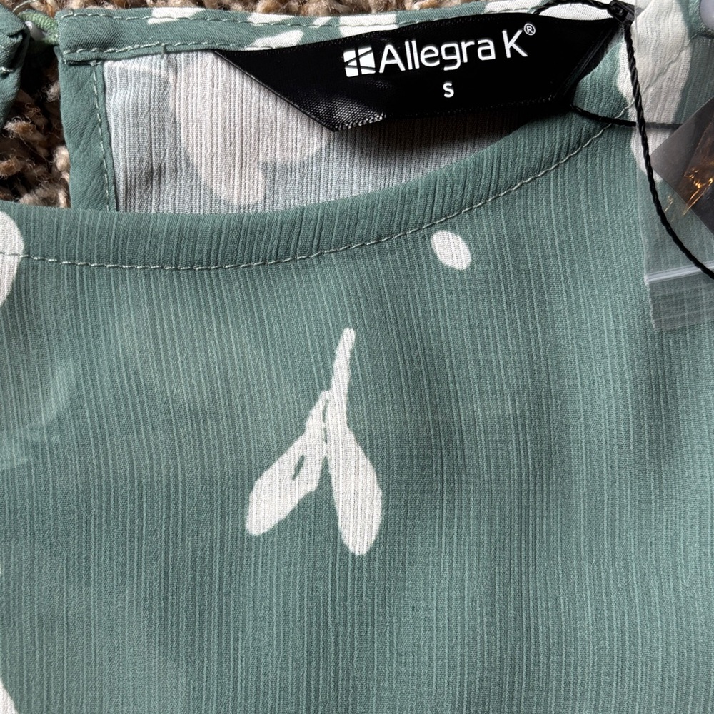 NWT Allegra K Sage Green Floral Top with Shirred Sleeves, Size Small - Picture 9 of 10